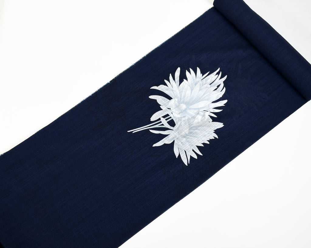 誉田屋源兵衛 反物 501 月照乱華 紺 綿麻 バチ衿 お仕立て付き 誉田屋源兵衛 反物 501 月照乱華 紺 綿麻 バチ衿 お仕立て