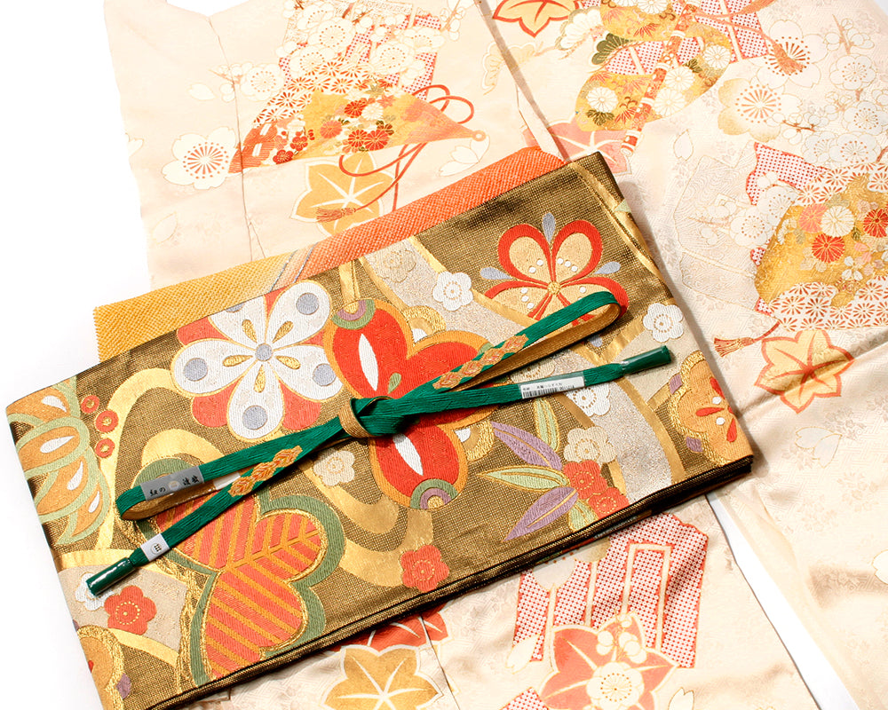 振袖 香の図に文箱 – 着物道楽みなとや